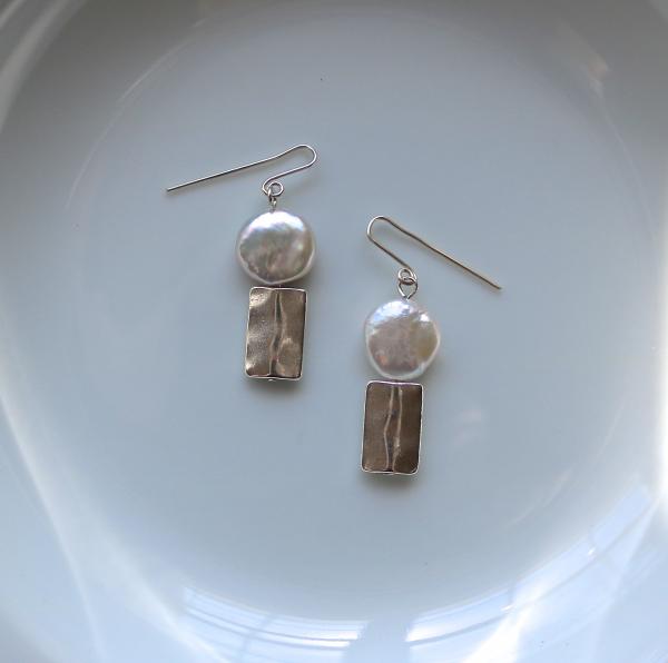 Silver rectangle with white coin pearl earring picture