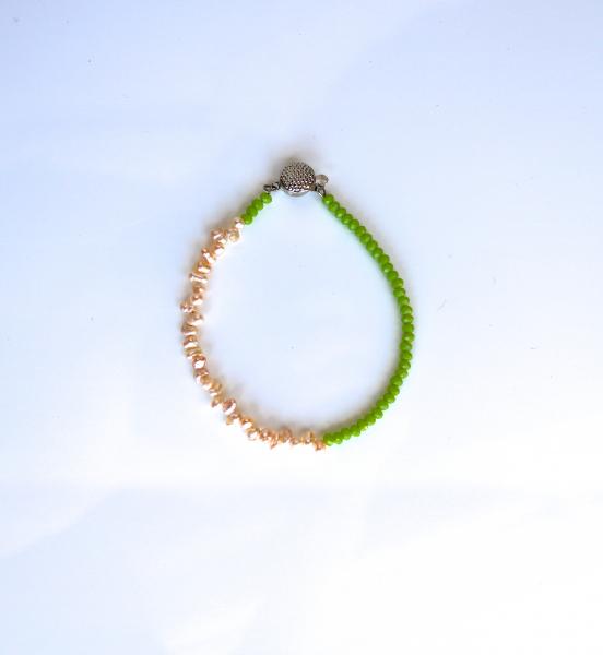 Mini pearls and gemstones bracelet