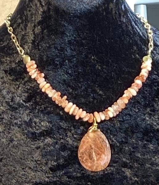 Sparkling Sunstone necklace picture