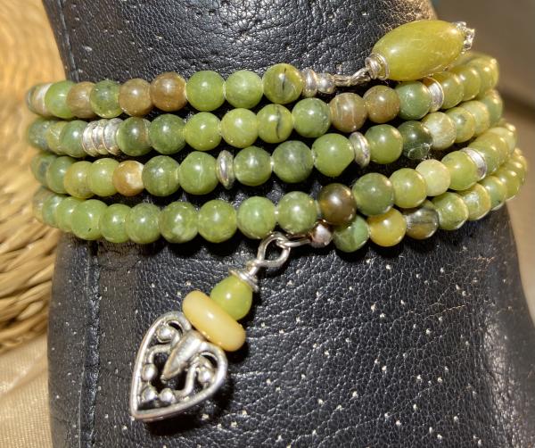 Nephrite jade bead quadruple coil bracelet picture