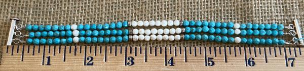 Turquoise and white howlite bracelet picture