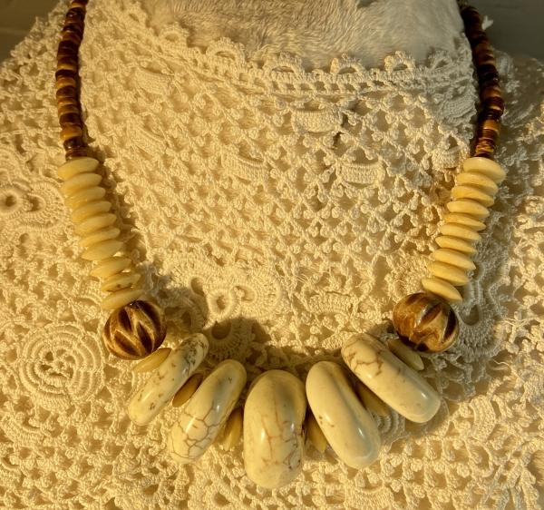 White turquoise and bone necklace picture