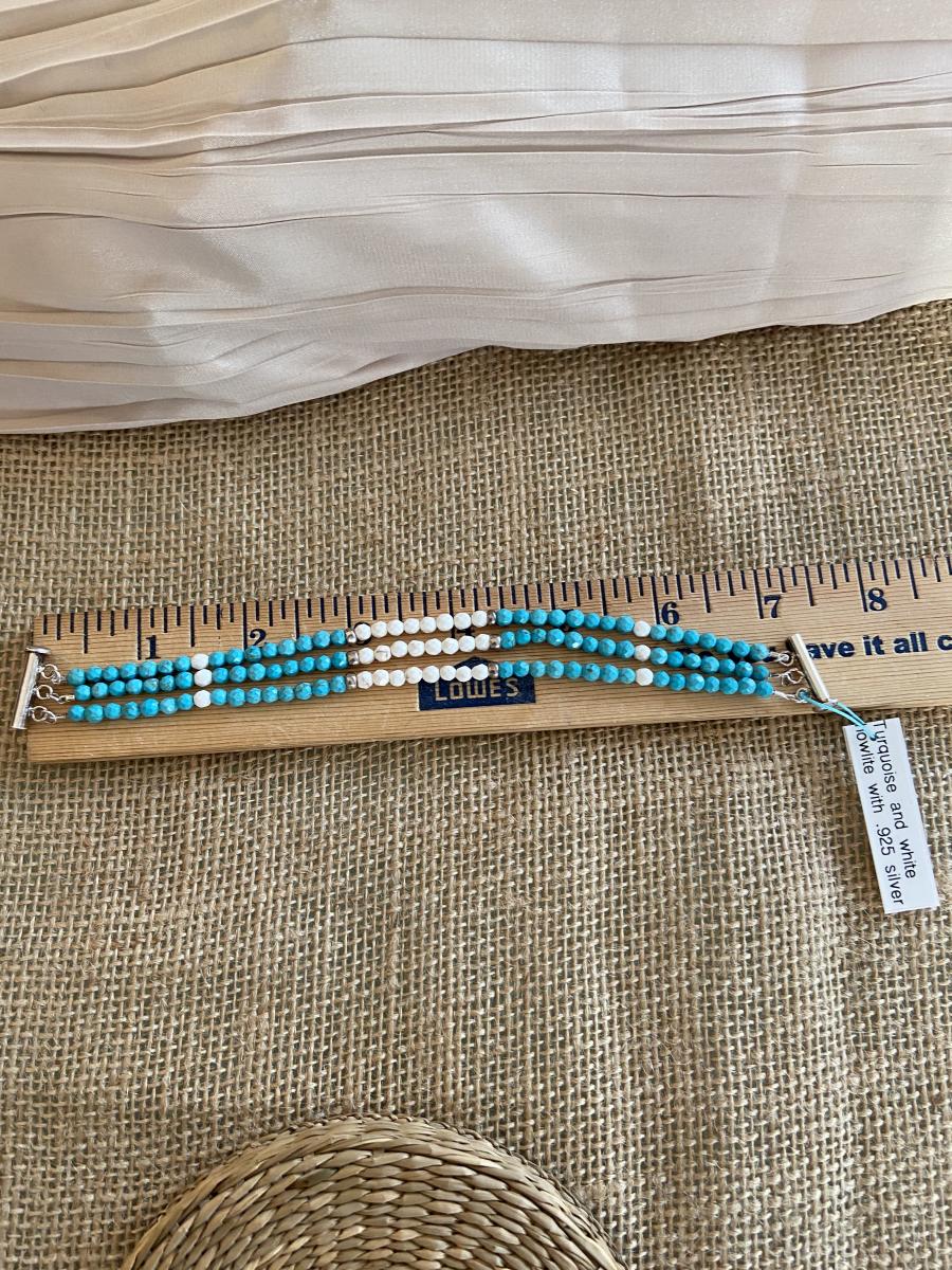 Turquoise and white howlite bracelet picture