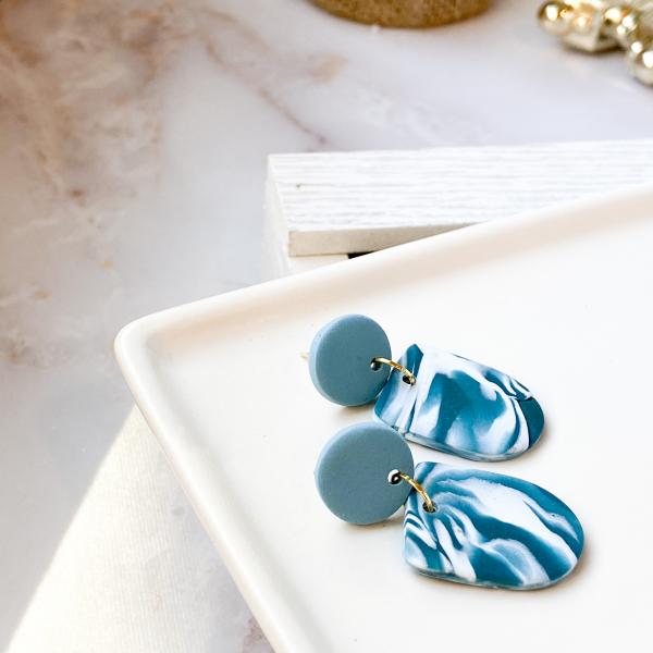 Blue Marbled Dangles picture
