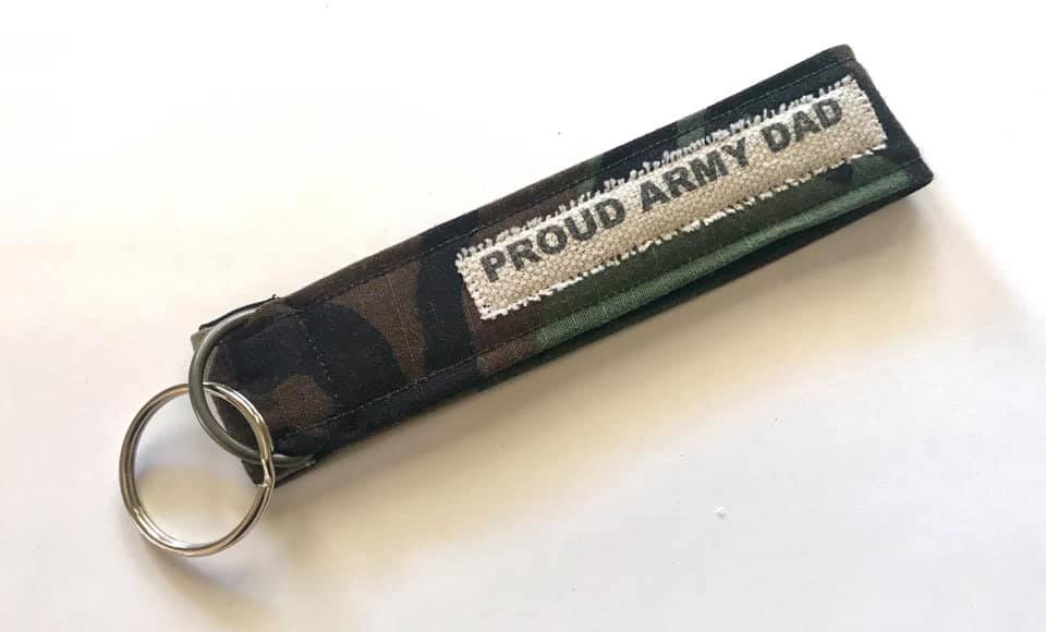Proud Army Dad Key Chain