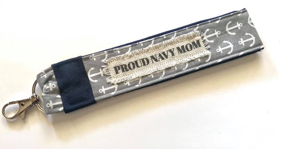 Proud Navy Mom Key Chain