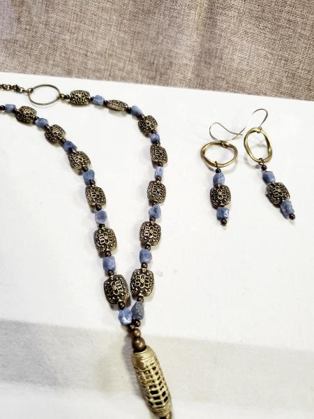 Sapphire Necklace Set picture