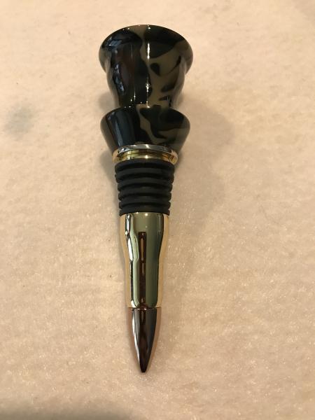 Camoflauge Flat Top Acrylic Wine Bottle Stopper picture