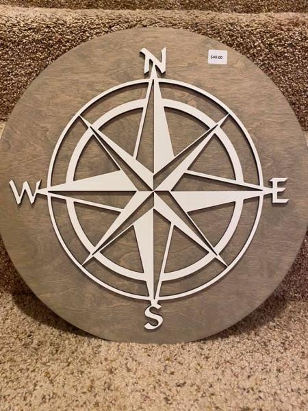 Wood Circle Plaque - Compass