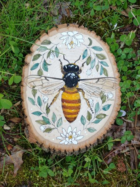 Honeybee Wood Piece