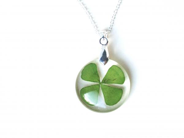 Four leaf Clover Lucky charm necklace picture