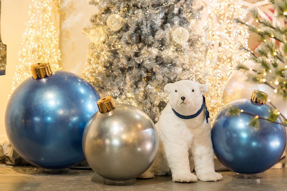 Frosted Blue Holiball&trade; picture