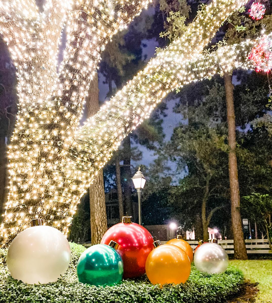 Gold Holiball&trade; picture