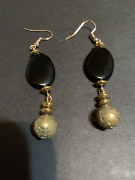 Pierced Earrings - Onyx and Copper Ball Drop