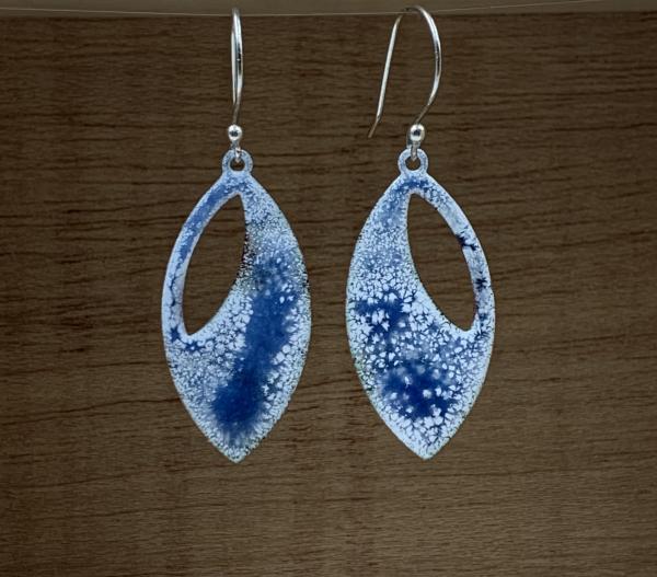 Two shades bleu enamel earrings picture