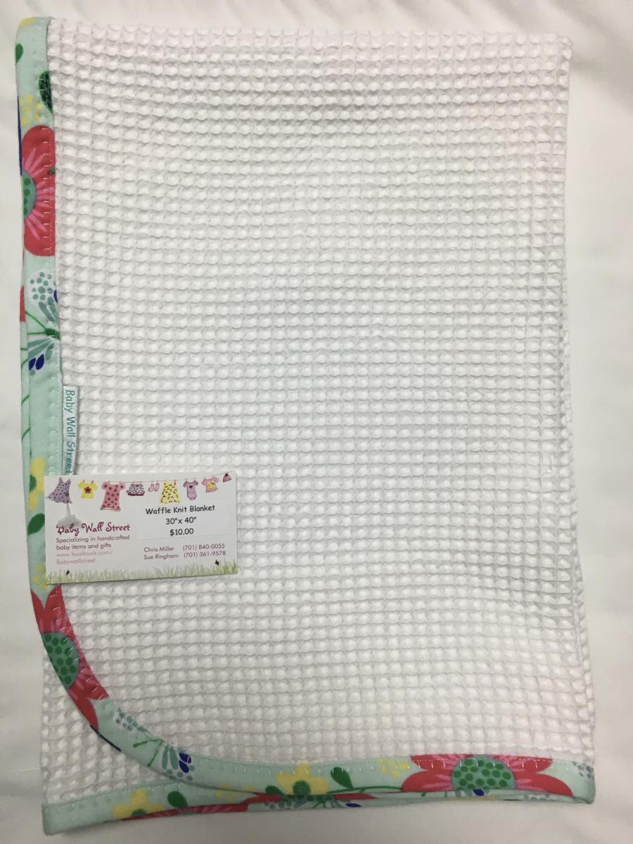 30&rdquo;x 40&rdquo; Waffle Knit Blanket picture