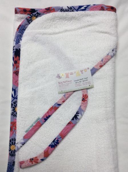 Hooded Bath Towel w/washcloth picture