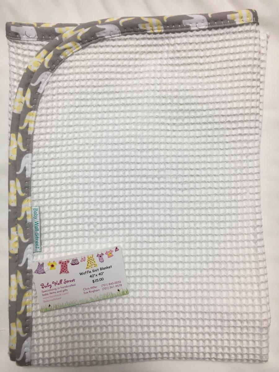 40&rdquo;x 40&rdquo; Waffle Knit Blanket picture