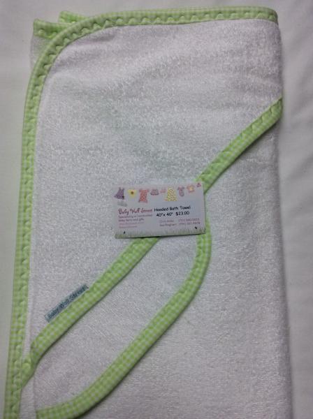 Hooded Bath Towel w/washcloth picture