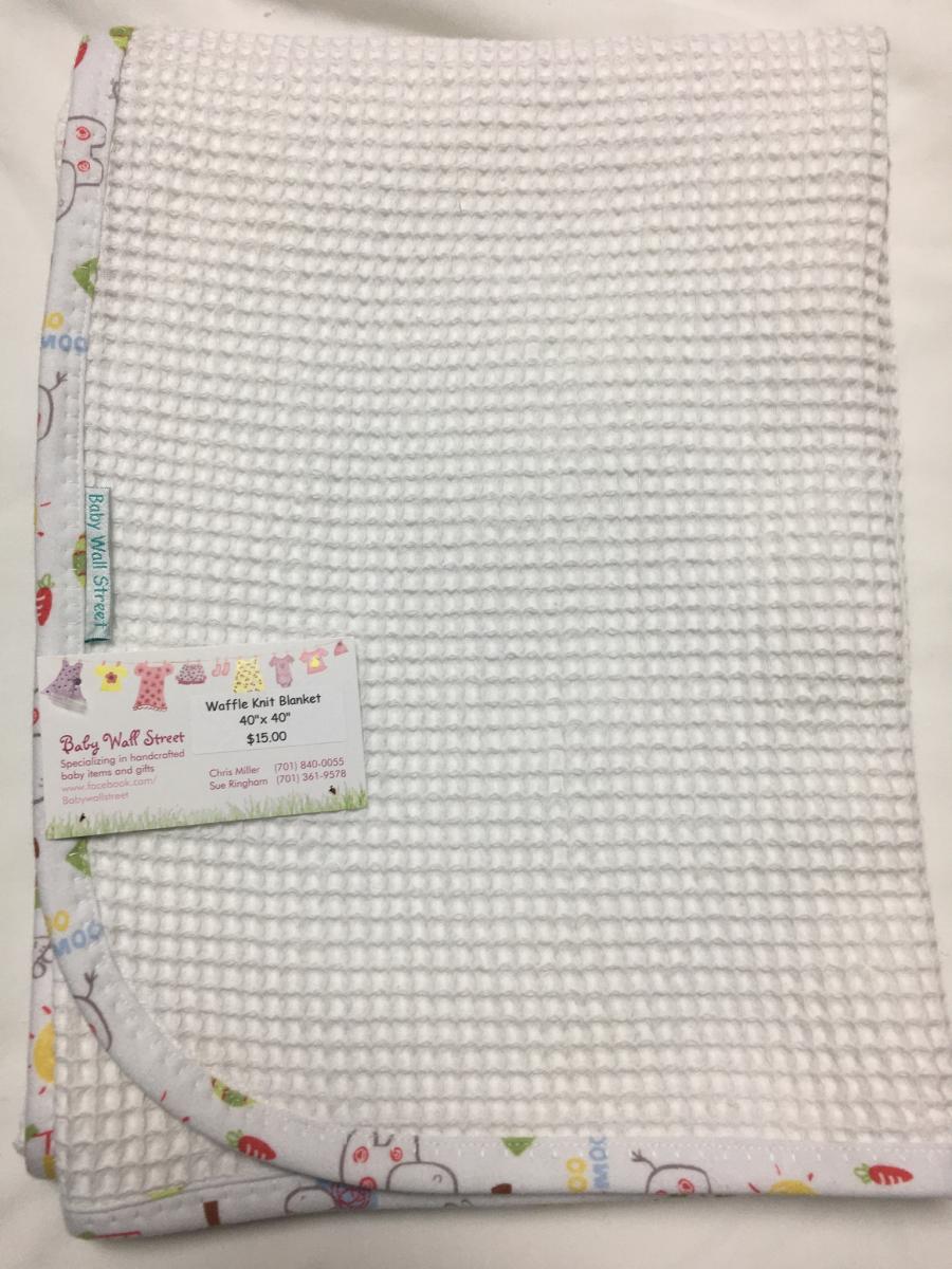 40&rdquo;x 40&rdquo; Waffle Knit Blanket picture