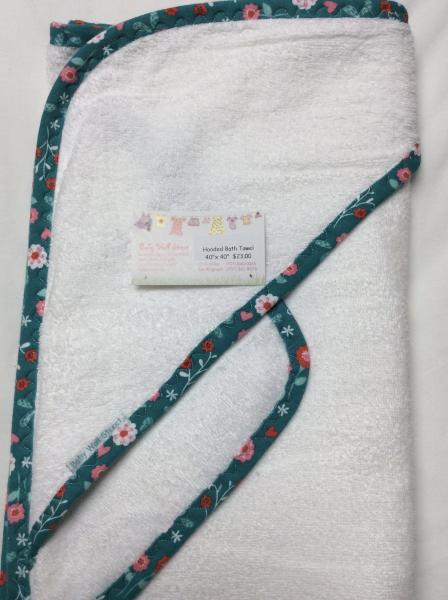 Hooded Bath Towel w/washcloth picture