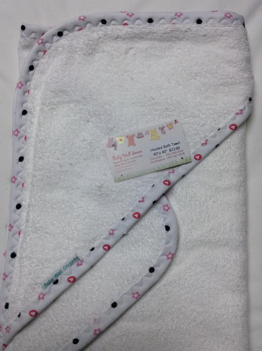 Hooded Bath Towel w/washcloth picture