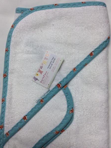 Hooded Bath Towel w/washcloth picture