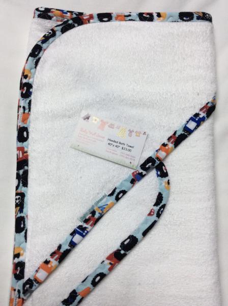 Hooded Bath Towel w/washcloth picture