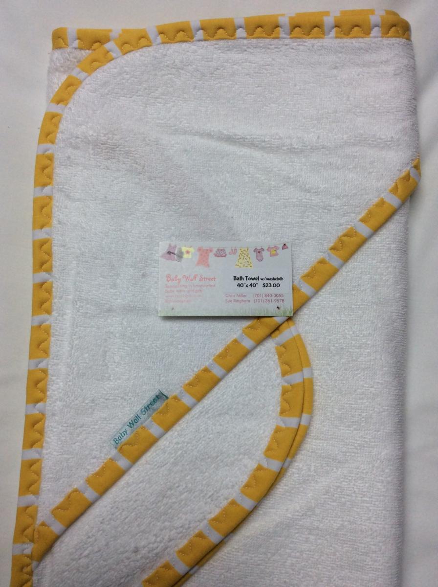 Hooded Bath Towel w/washcloth picture