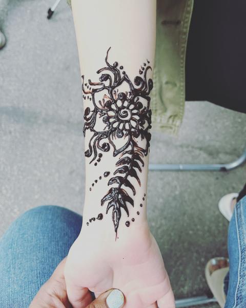 Henna tattoos