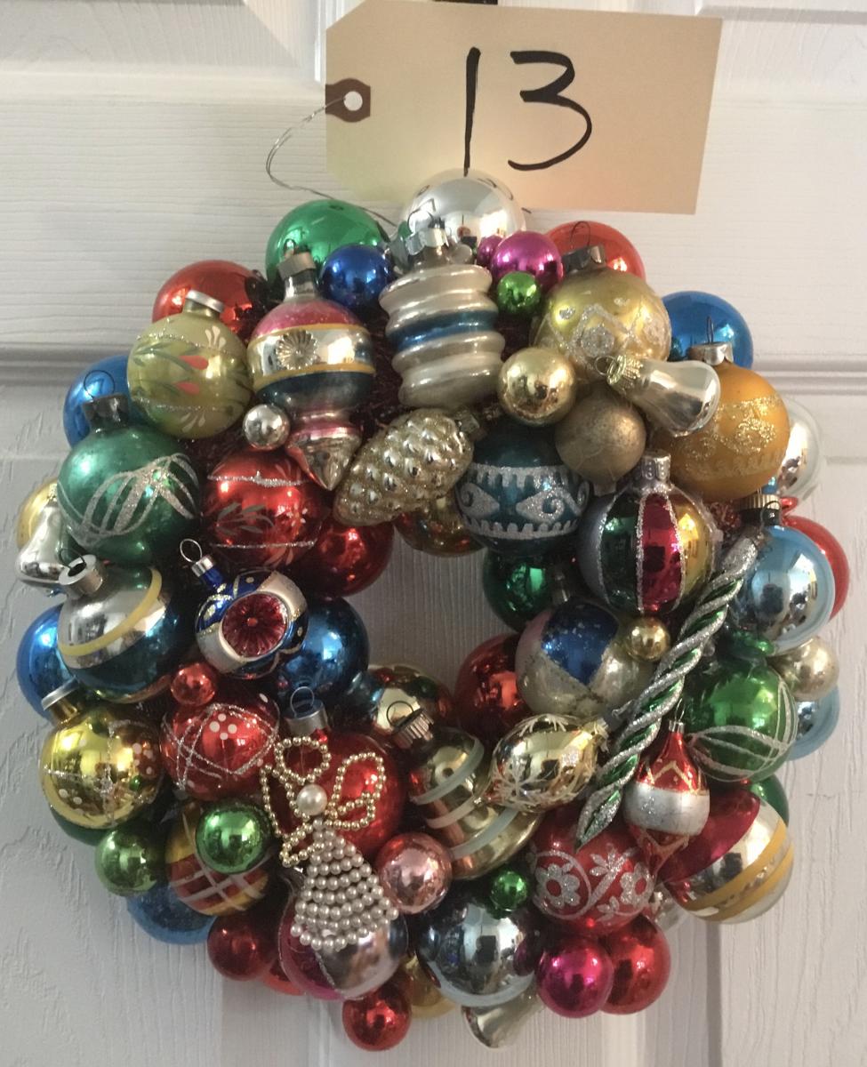 Christmas wreath picture