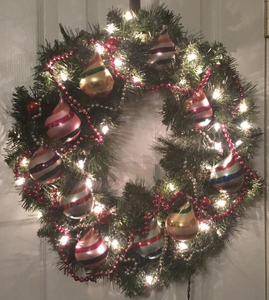 Christmas wreath picture