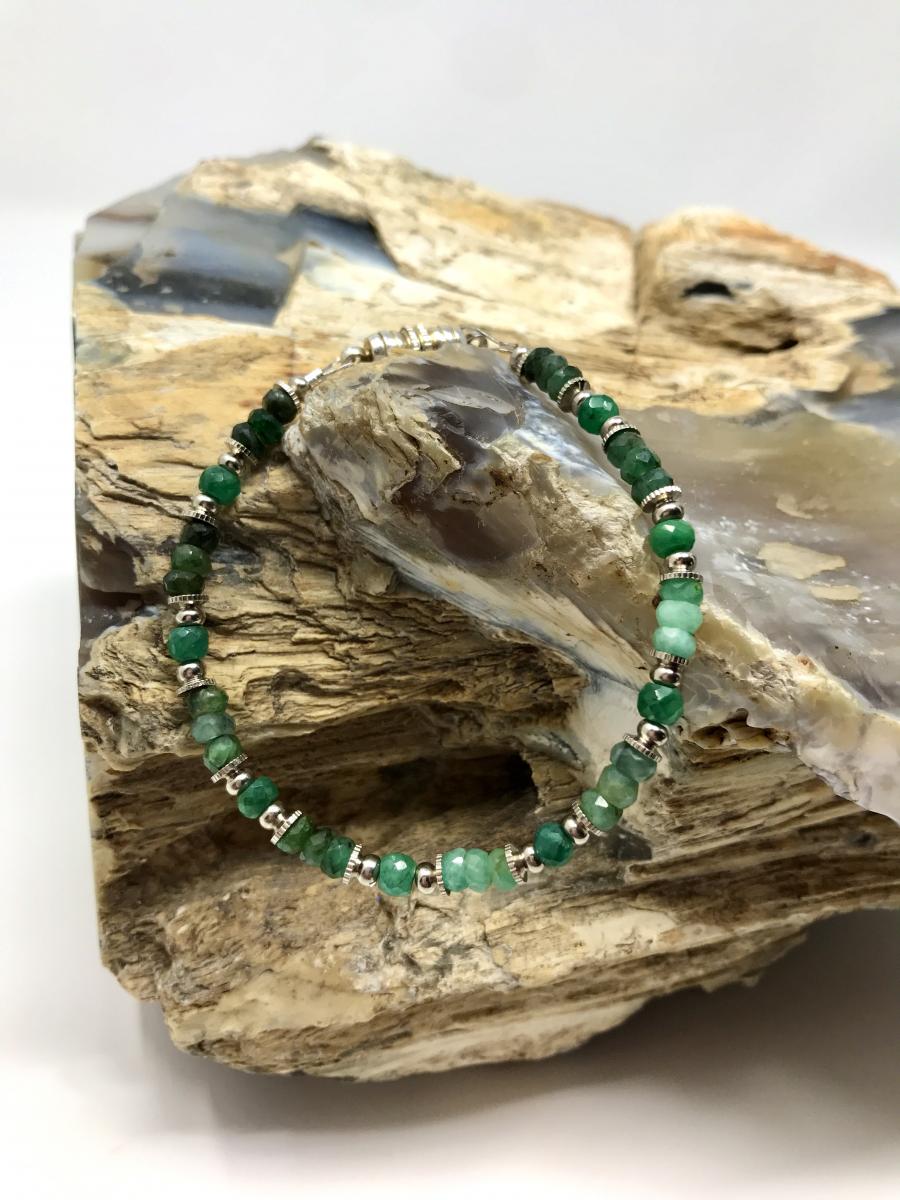 Emerald Precious Gemstone Jewelry Set picture