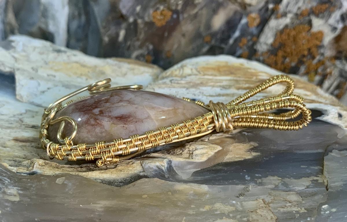 SD Quartz Wire Wrapped Pendant picture