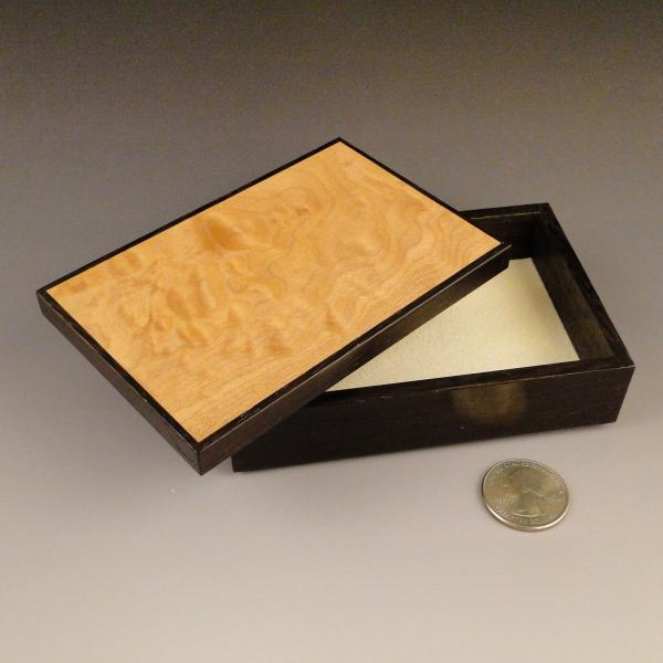 L1148 - Large long fitted lid box picture