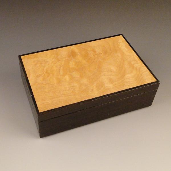 L1148 - Large long fitted lid box picture