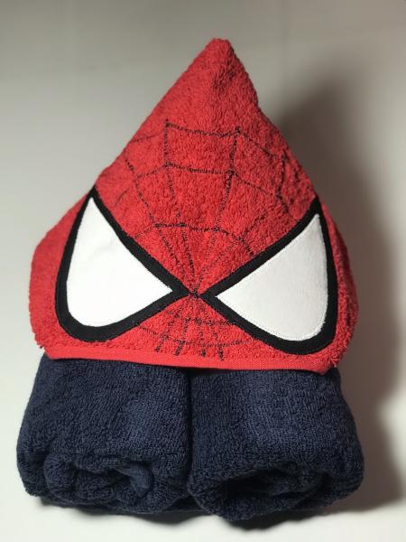 Hooded bath towel- spiderman picture