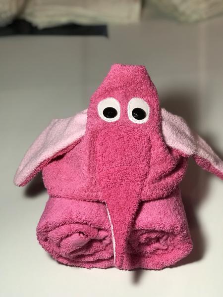 Hooded bath towel- elephant picture