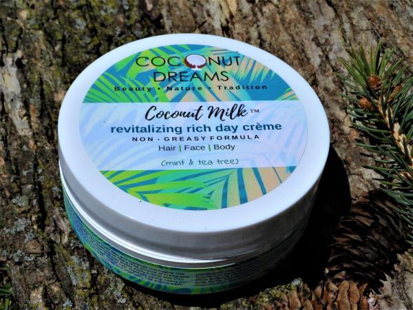 Coconut Milk (Mint & Tea Tree) Revitalizing Rich Day Creme/ 4 Oz