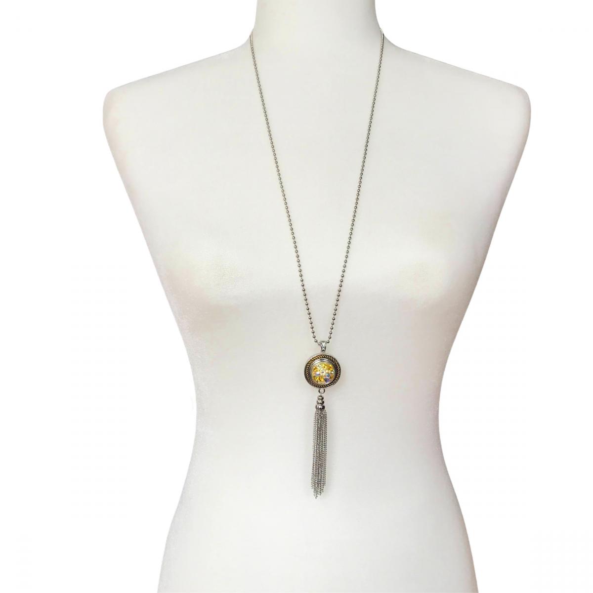 Gold Accent Tassel picture