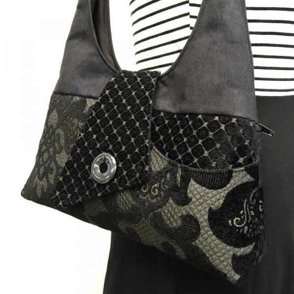 JOYFUL TOTE Black Lotus Flower picture