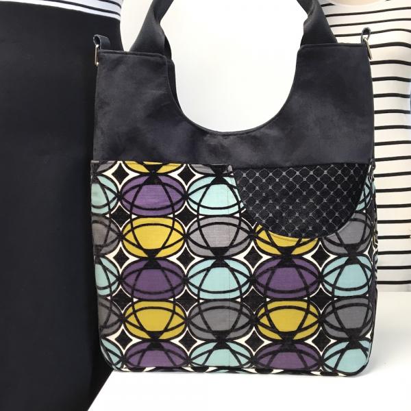 XL TOTE Geometric Pattern picture