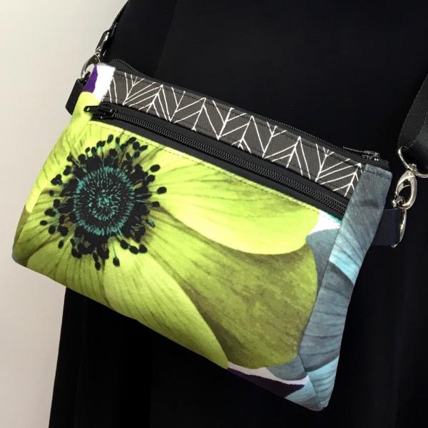 HIP BAG Green Flower