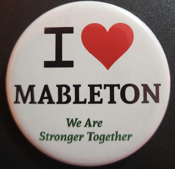 Buttons/Pins "I Love Mableton"