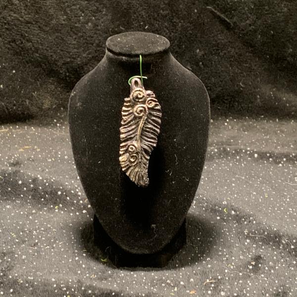 Dragon Feather Pendant - Skor picture