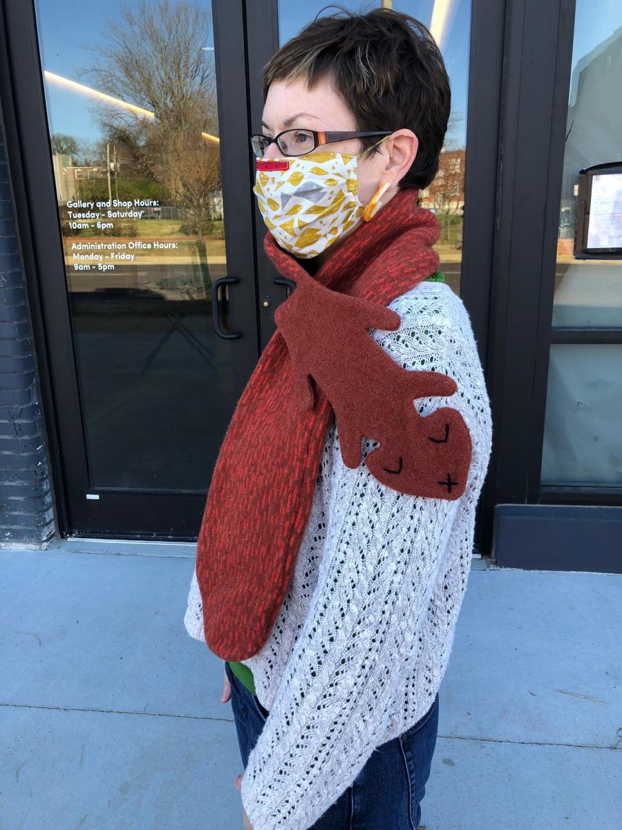 Squirrel Scarf by Donna Wilson picture