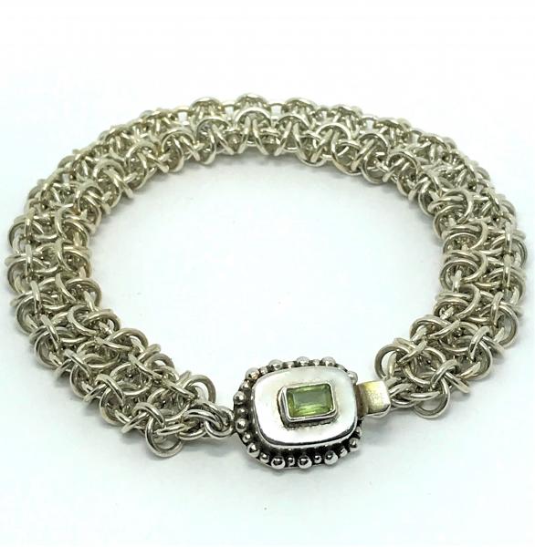 Gridlock Byzantine Bracelet with Peridot Box Clasp