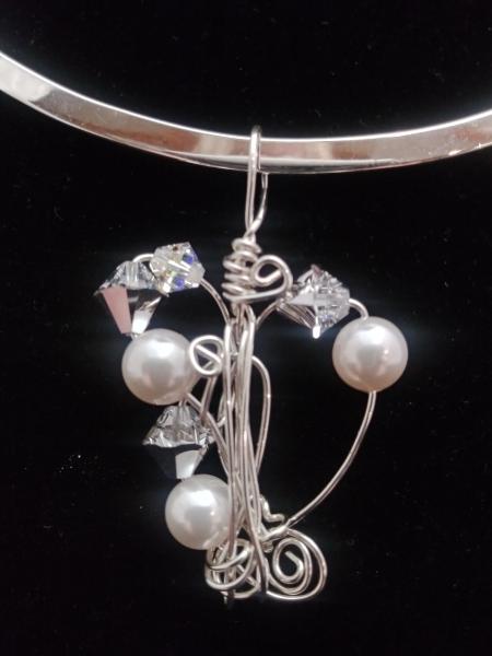 Pearl and Crystal pendant only picture