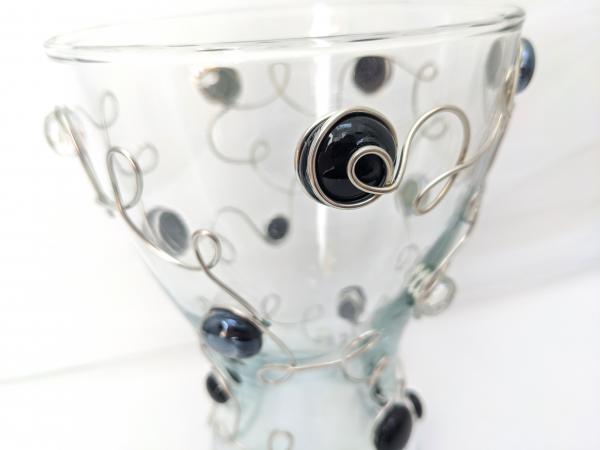 Black and Gray Curvy Vase picture