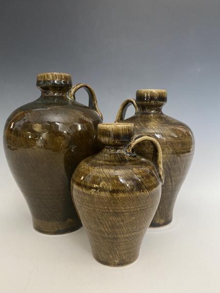 Jug Trio picture